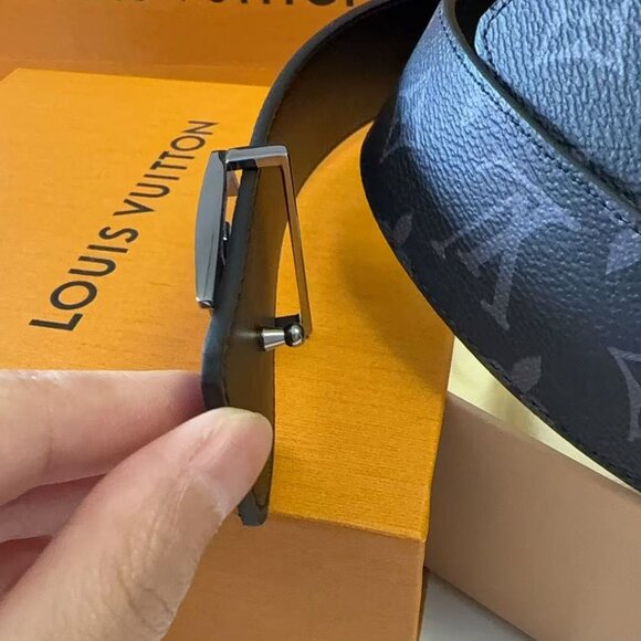 Louis Vuitton Monogram Black Leather Belt with LV Buckle 100% AUTHENTIC! - Picture 2 of 8